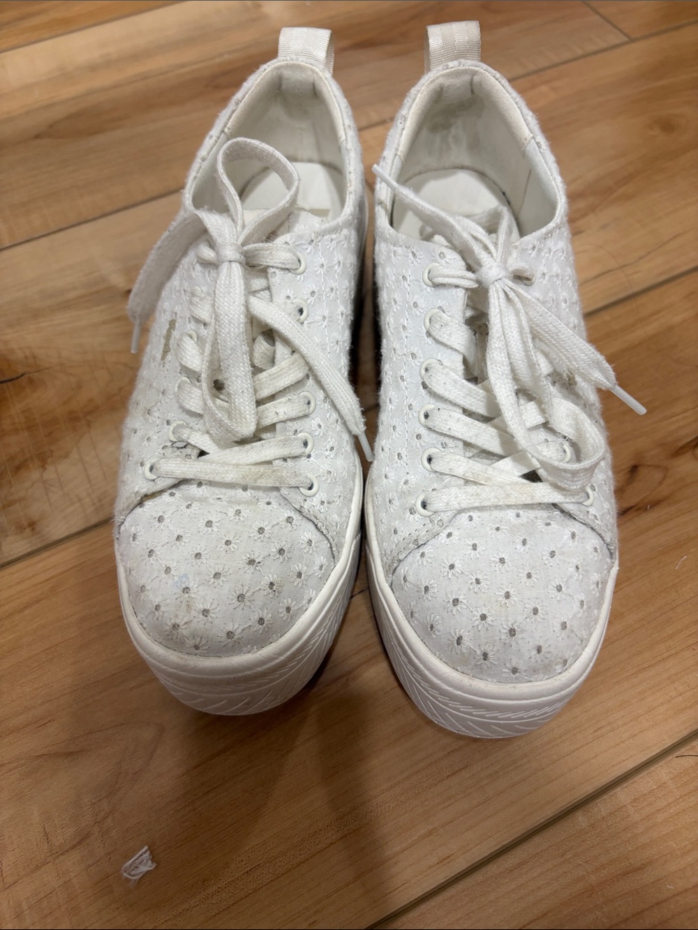 KEDS EYELET White Lace-Up Platform Sneakers SIZE 6.5